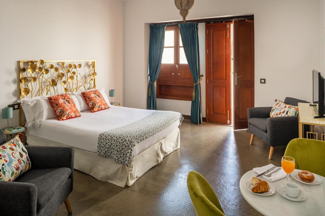 El Charco Suites Арресифе Экстерьер фото