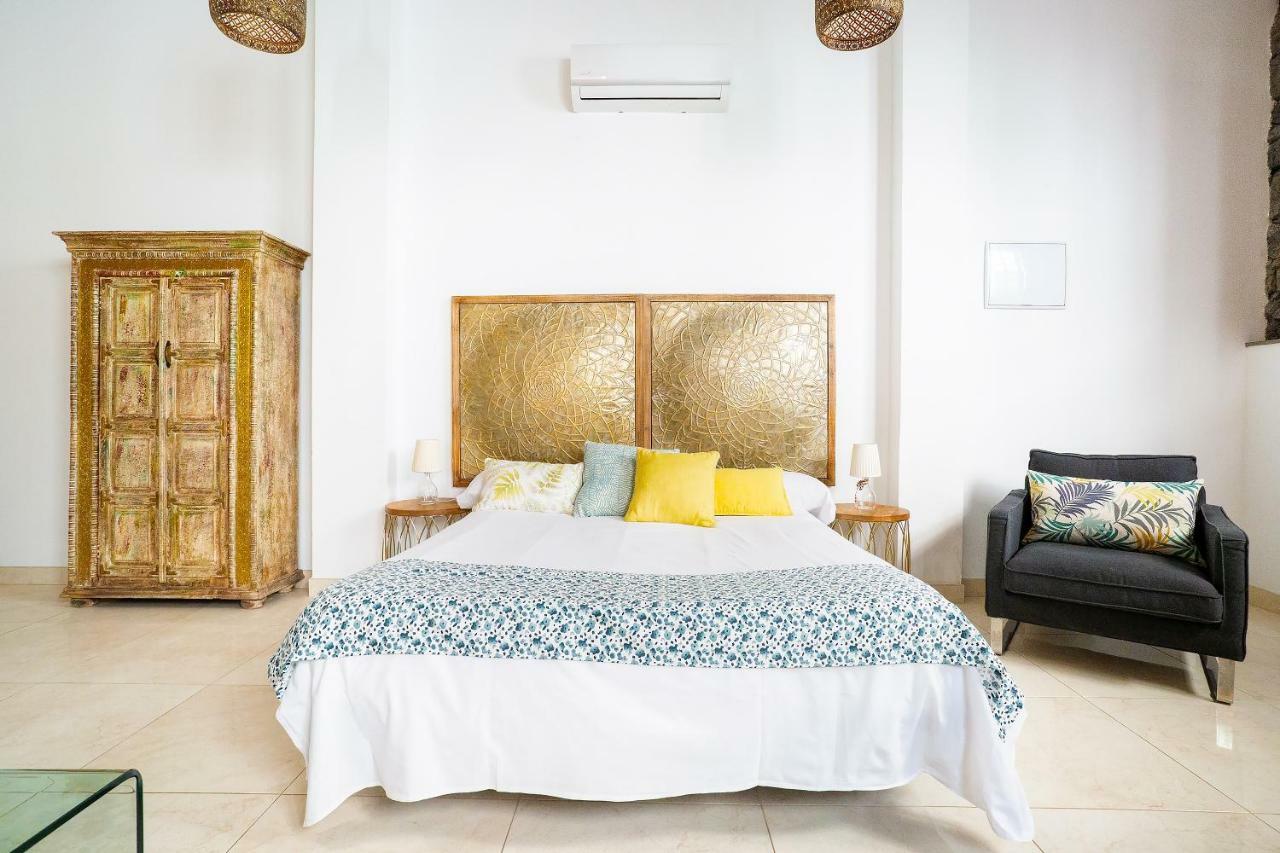 El Charco Suites Арресифе Экстерьер фото